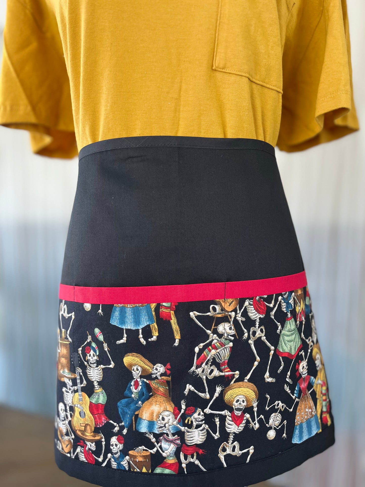 Multipurpose Apron - Baile de Calaveras