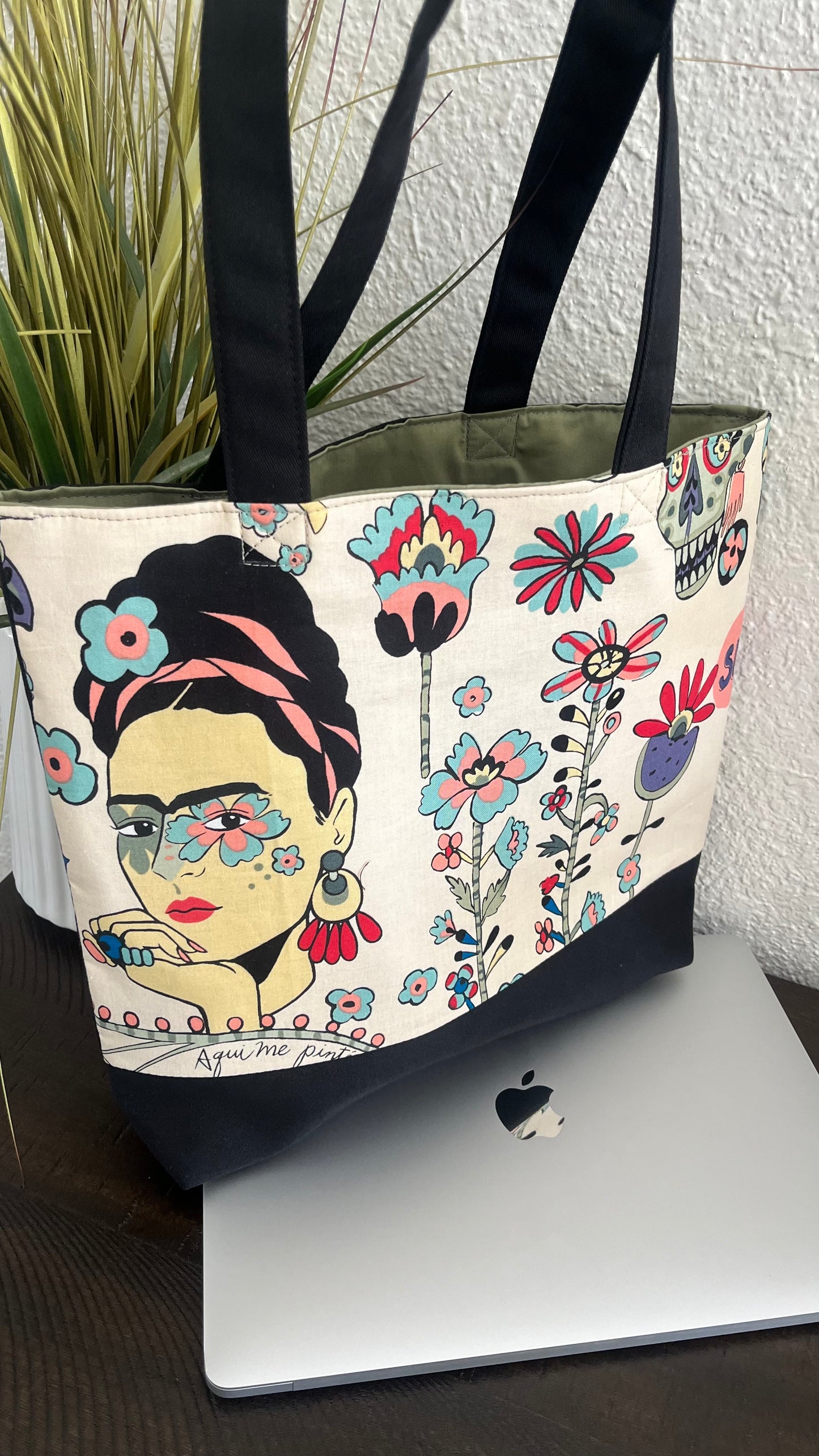 Frida (beige) - Small Tote Bag